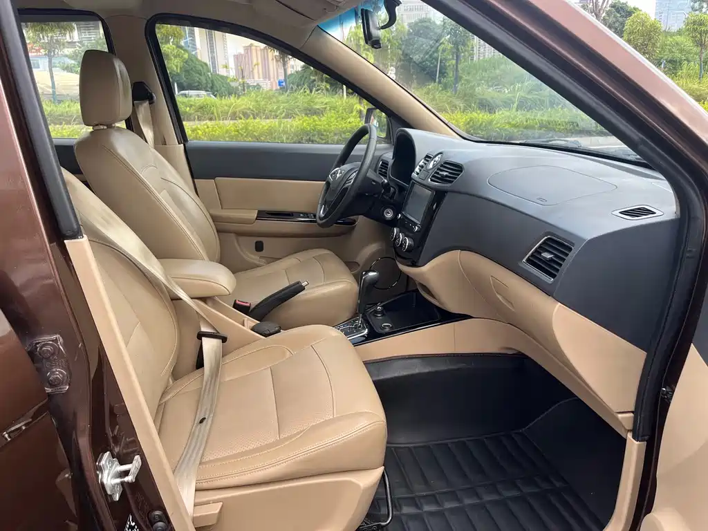 Wuling Hongguang — миниатюра 16