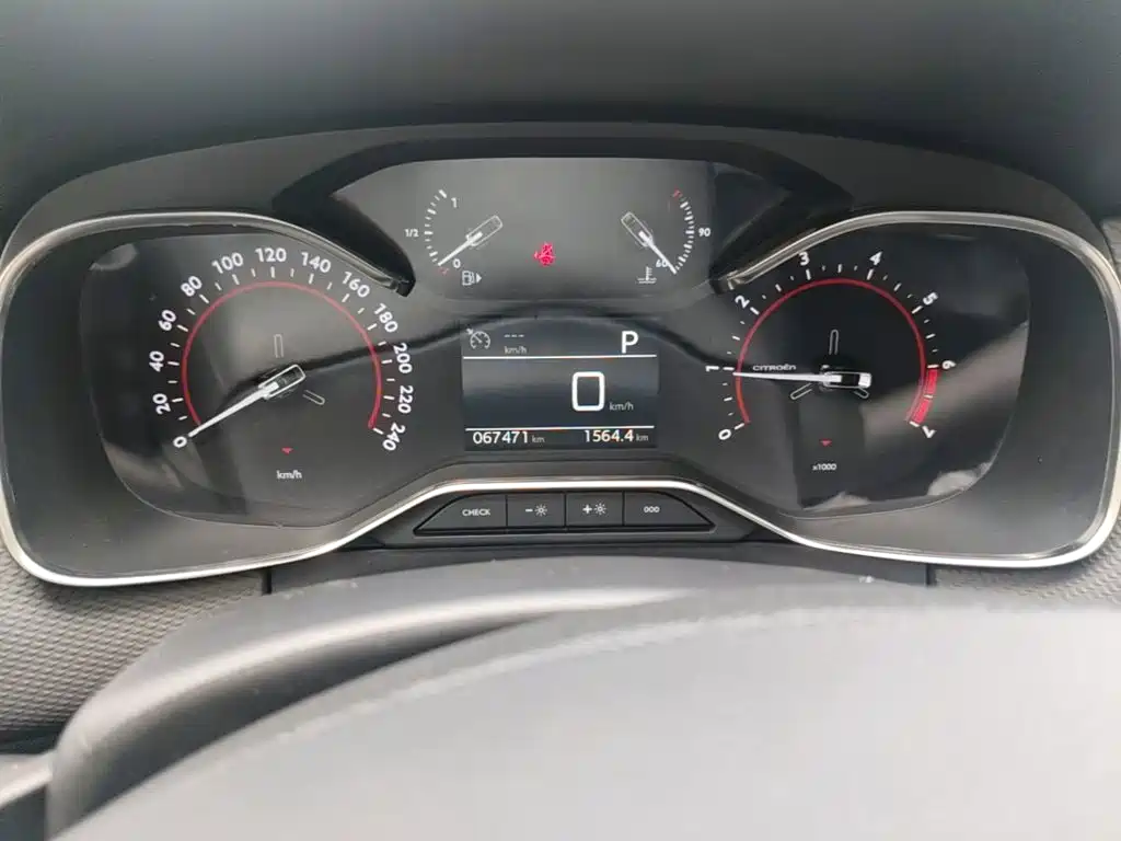 Citroen C6 — миниатюра 12