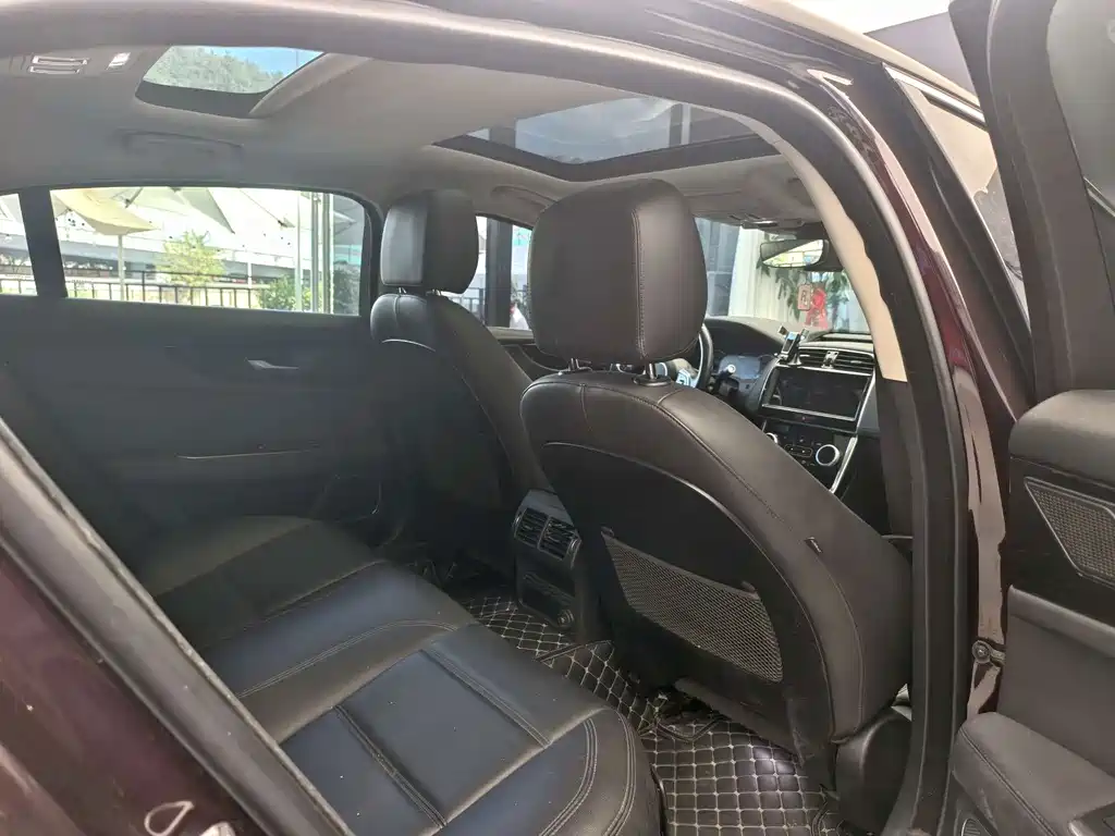 Jaguar XEL — миниатюра 16