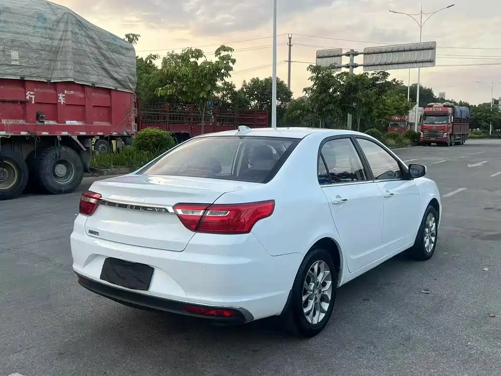 Geely Vision — миниатюра 6