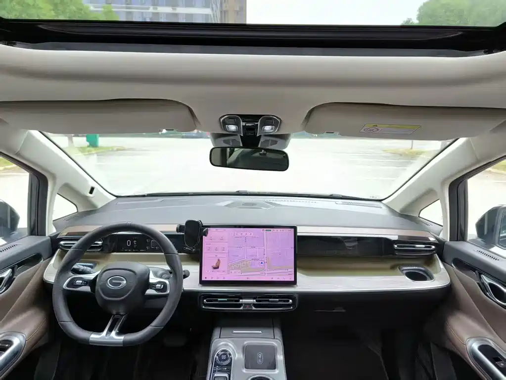 GAC Motor Trumpchi E8 PHEV — миниатюра 4