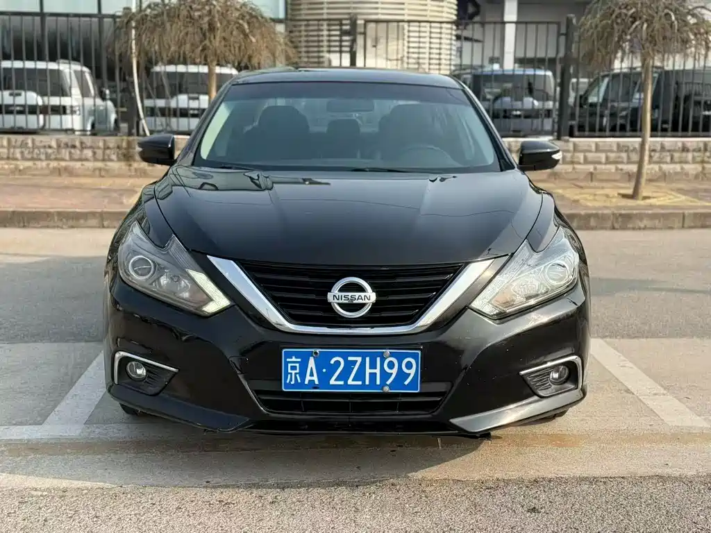 NISSAN TEANA