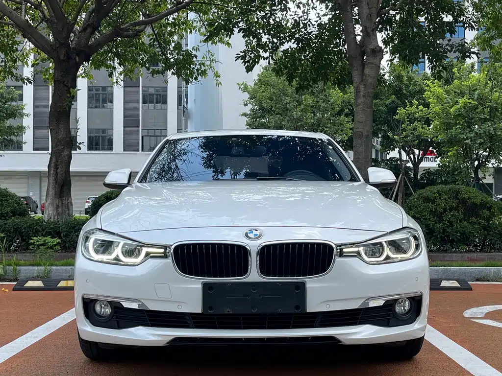 BMW 3 Series — миниатюра 2