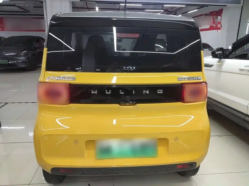 Wuling MINIEV — миниатюра 6