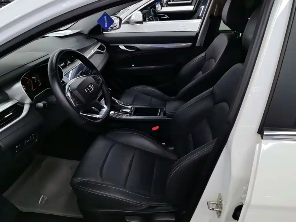 Geely Emgrand — миниатюра 15