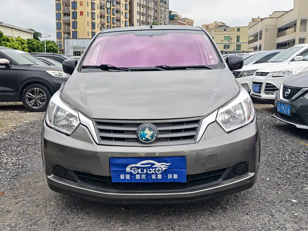 Venucia R50 — миниатюра 2
