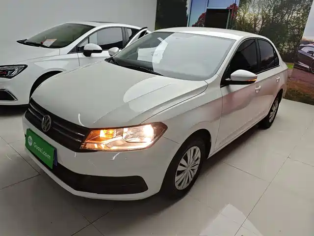 VOLKSWAGEN SANTANA 2021