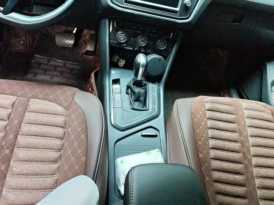 Volkswagen Tiguan — миниатюра 15