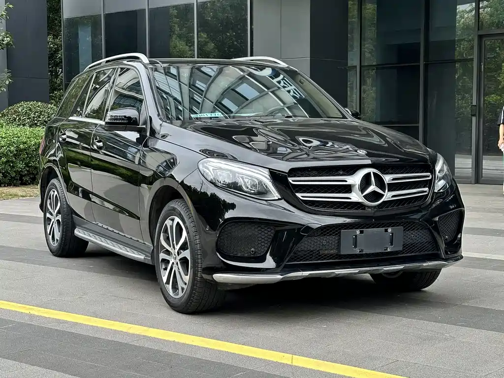 Mercedes-Benz GLE (Import) — миниатюра 3