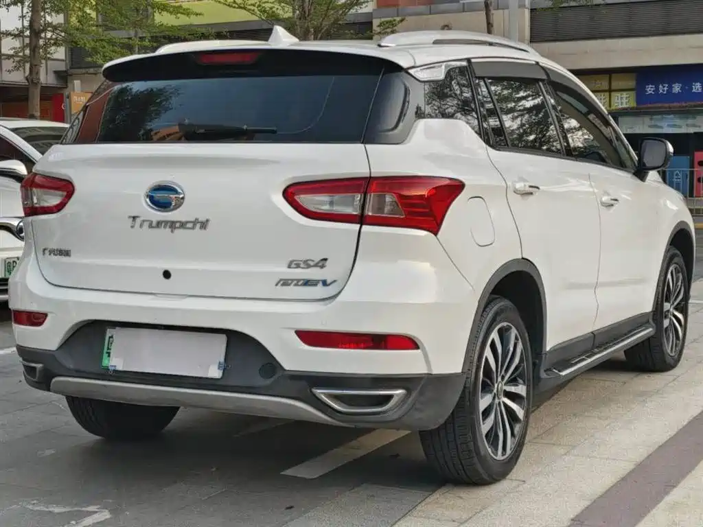 GAC TRUMPCHI GS4 NEW ENERGY