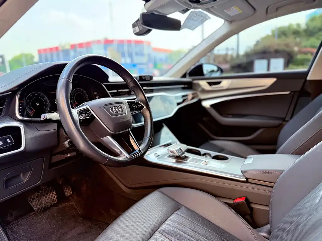 Audi A6 2023 allroad quattro 55 TFSI