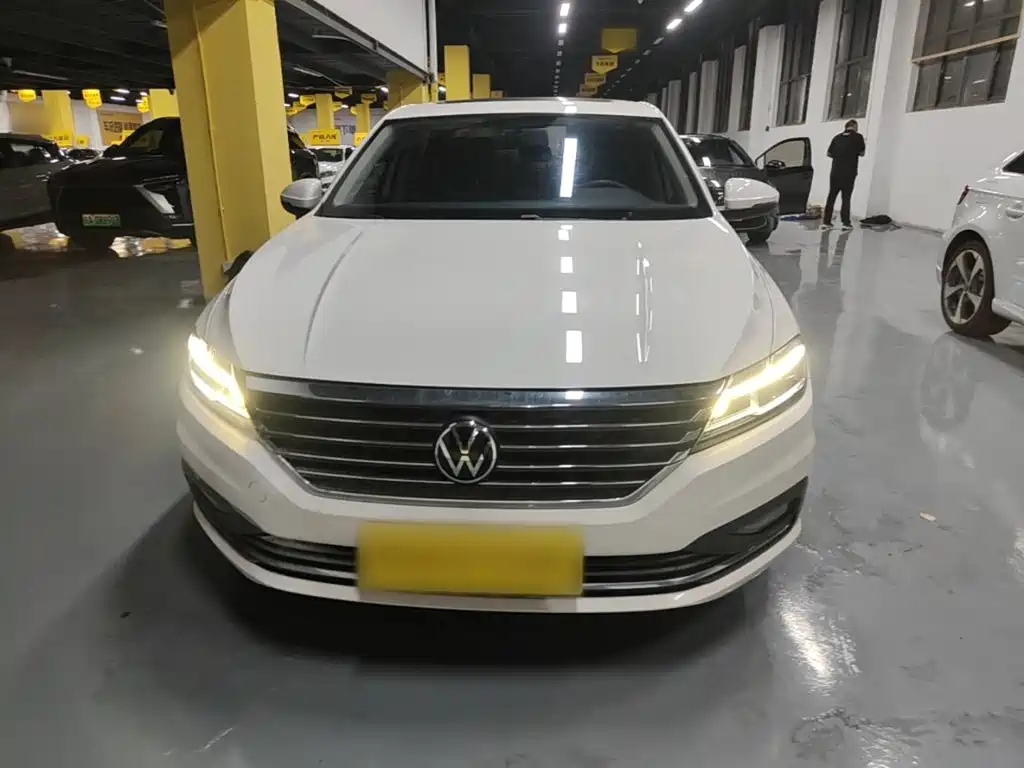 Volkswagen Lavida — миниатюра 3