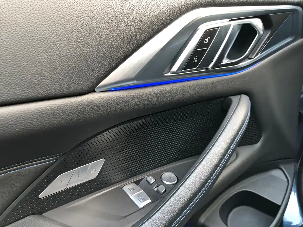 BMW 4 Series — миниатюра 21