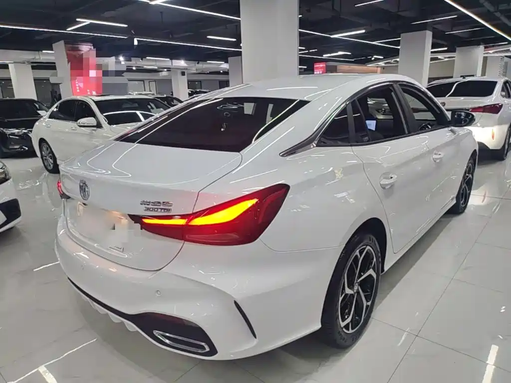 MG MG5 — миниатюра 7