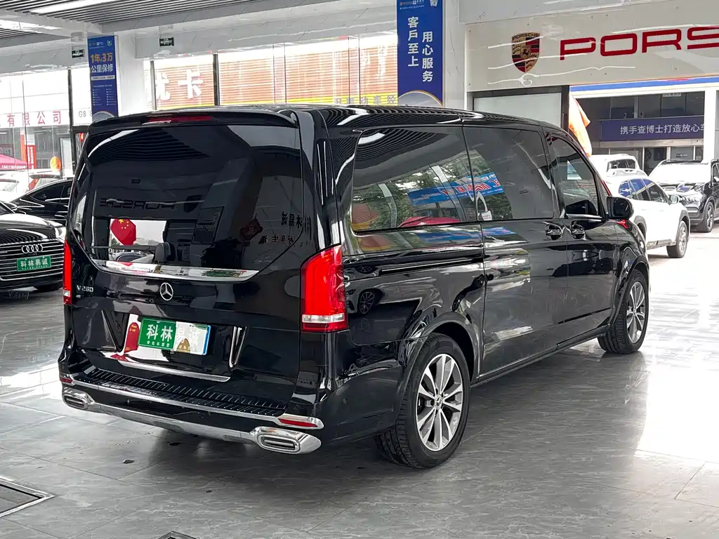 Mercedes-Benz V-Class — миниатюра 4