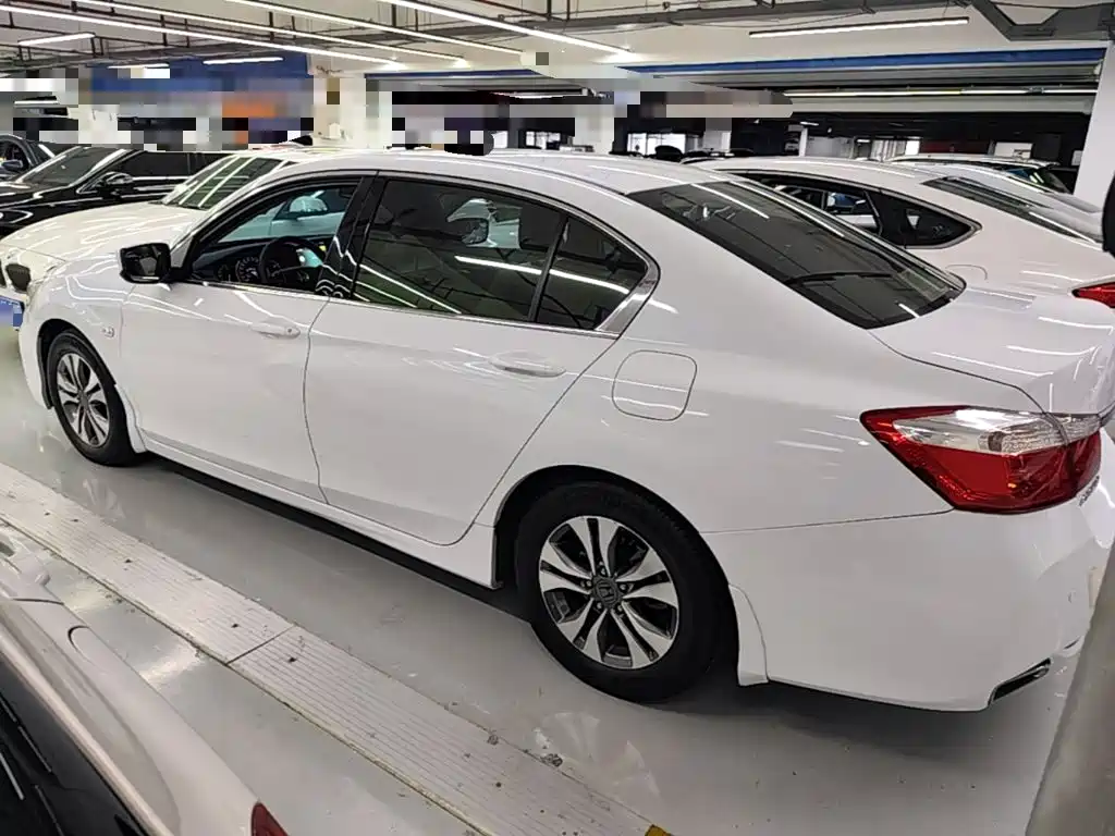 Honda Accord — миниатюра 5
