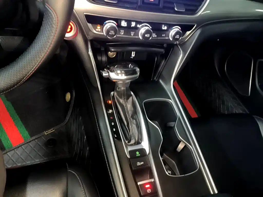 Honda Accord — миниатюра 14
