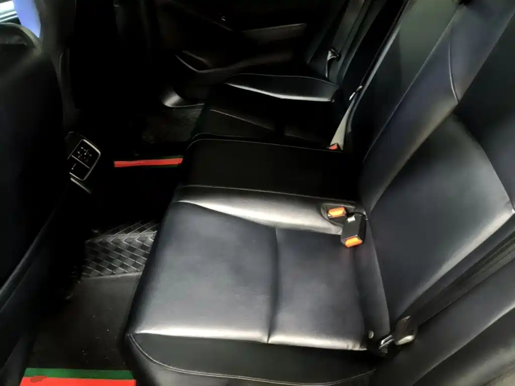 Honda Accord — миниатюра 17
