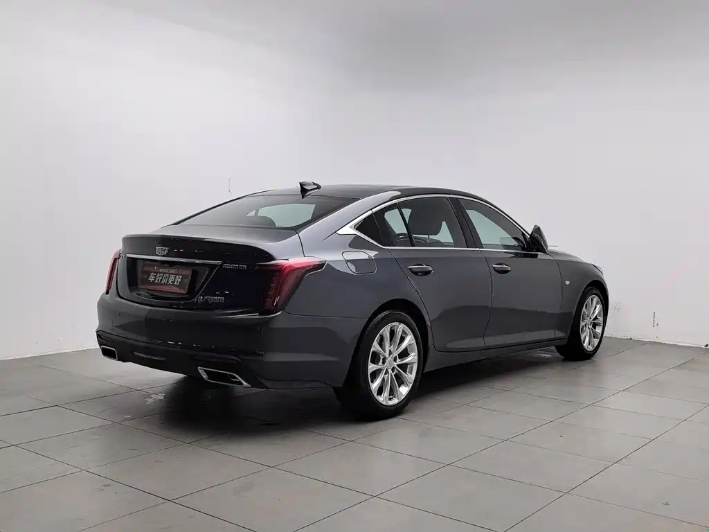 Cadillac CT5 — миниатюра 2