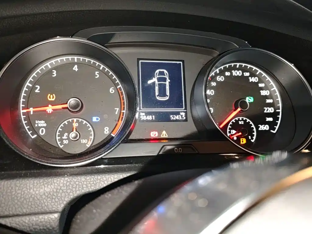 Volkswagen Golf — миниатюра 12