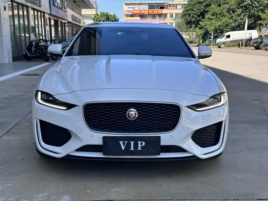 Jaguar XEL — миниатюра 2