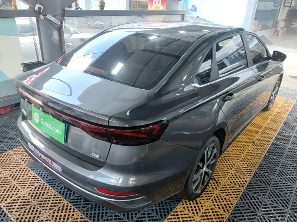 Geely Emgrand — миниатюра 7