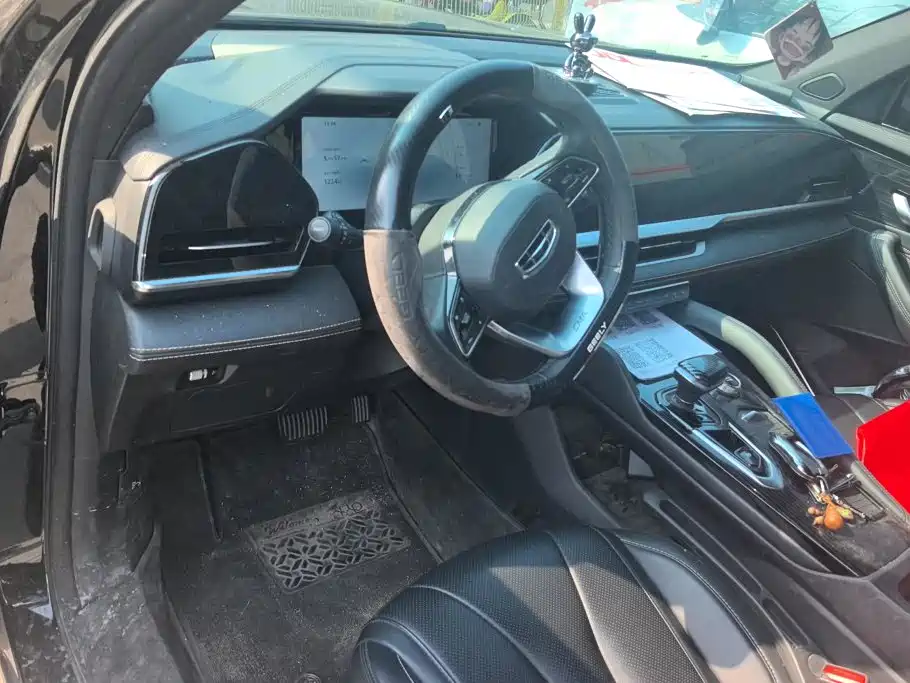 Geely Xingyue L — миниатюра 12