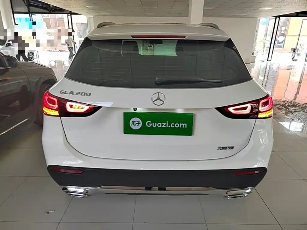 Mercedes-Benz GLA — миниатюра 6