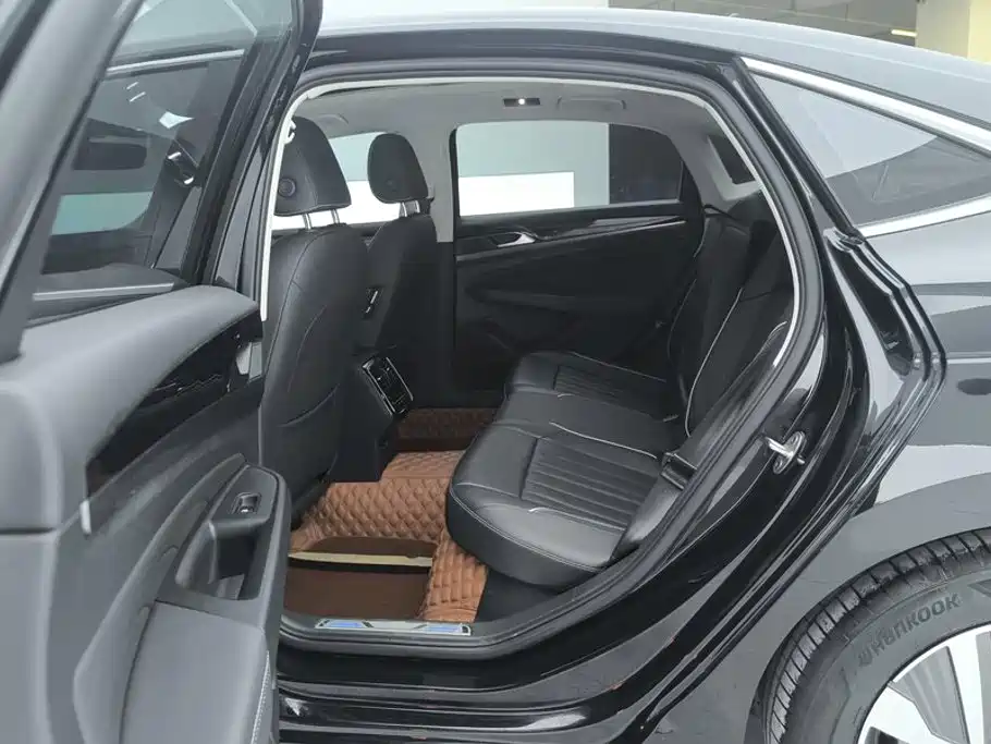 Volkswagen 帕萨特插电混动 — миниатюра 11