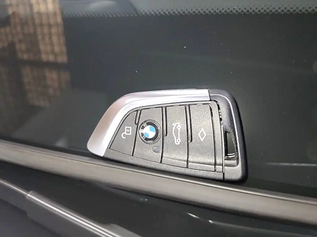 BMW X3 — миниатюра 9