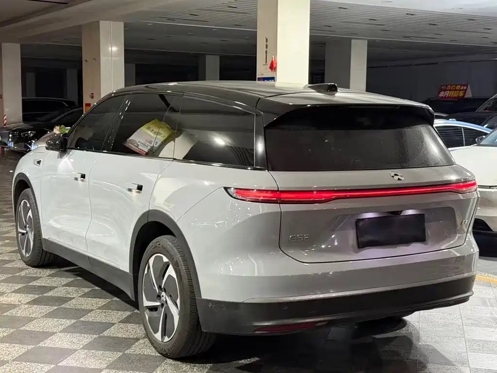 NIO ES8 2023 75kWh