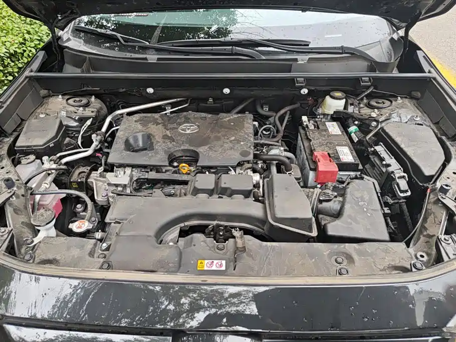 Toyota RAV4 — миниатюра 10