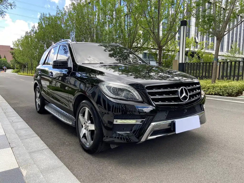 Mercedes-Benz M-Class — миниатюра 7