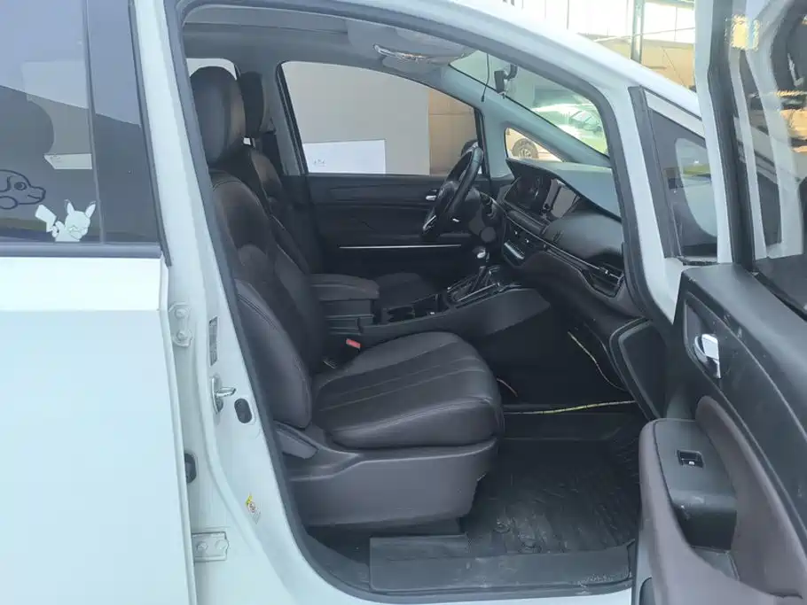 GAC Motor Trumpchi M6 — миниатюра 8