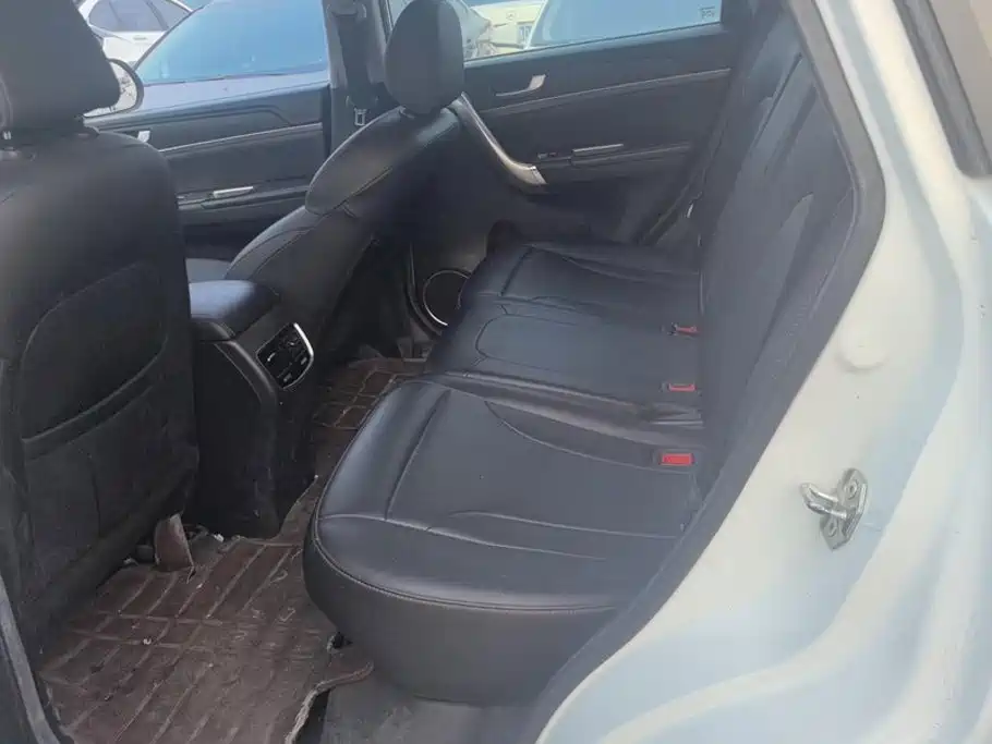 Haval M6 — миниатюра 11
