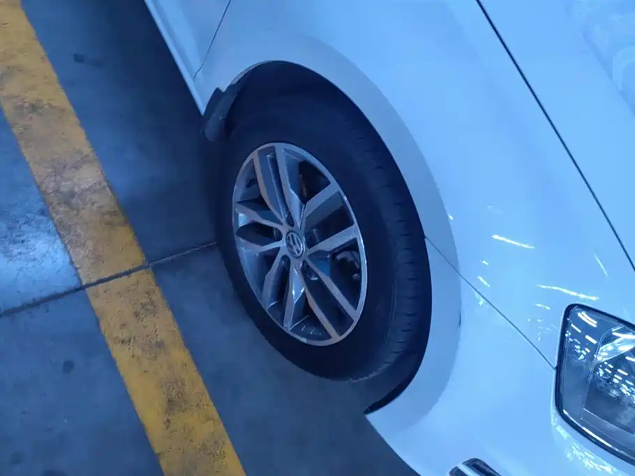 Volkswagen Golf — миниатюра 6