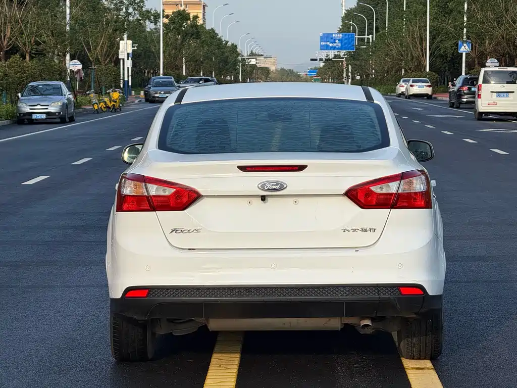 Ford Focus — миниатюра 4