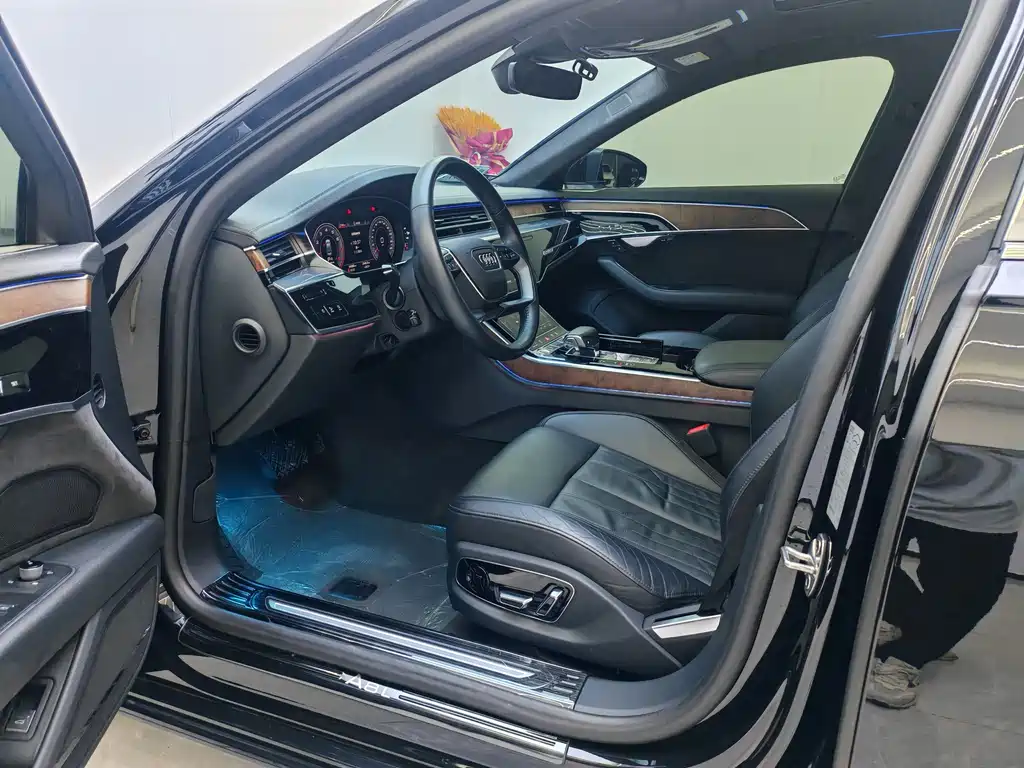 Audi A8 2018 A8L 55 TFSI quattro Premium