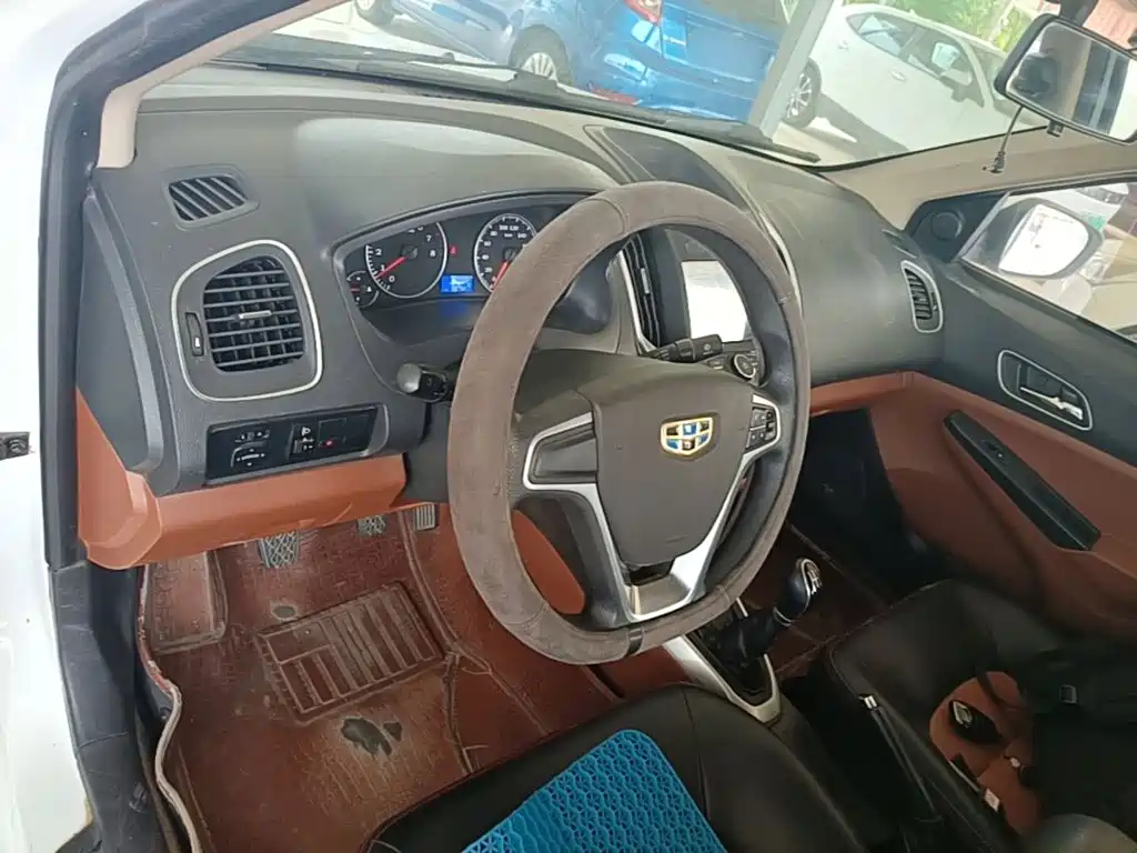 Geely King Kong — миниатюра 10