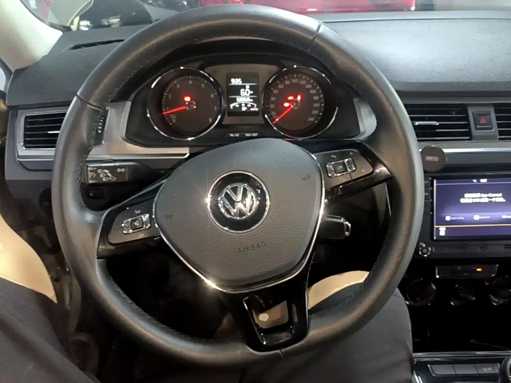 Volkswagen Bora — миниатюра 11