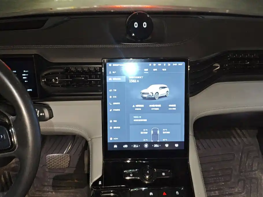 NIO ES8 — миниатюра 13