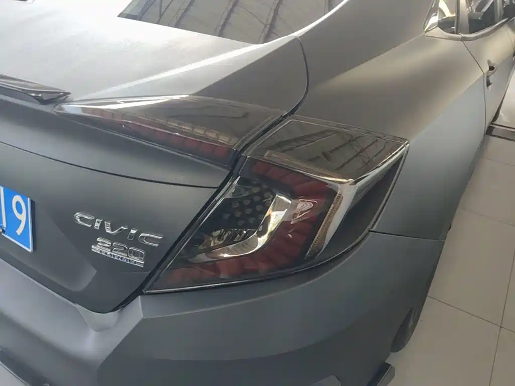Honda Civic — миниатюра 8