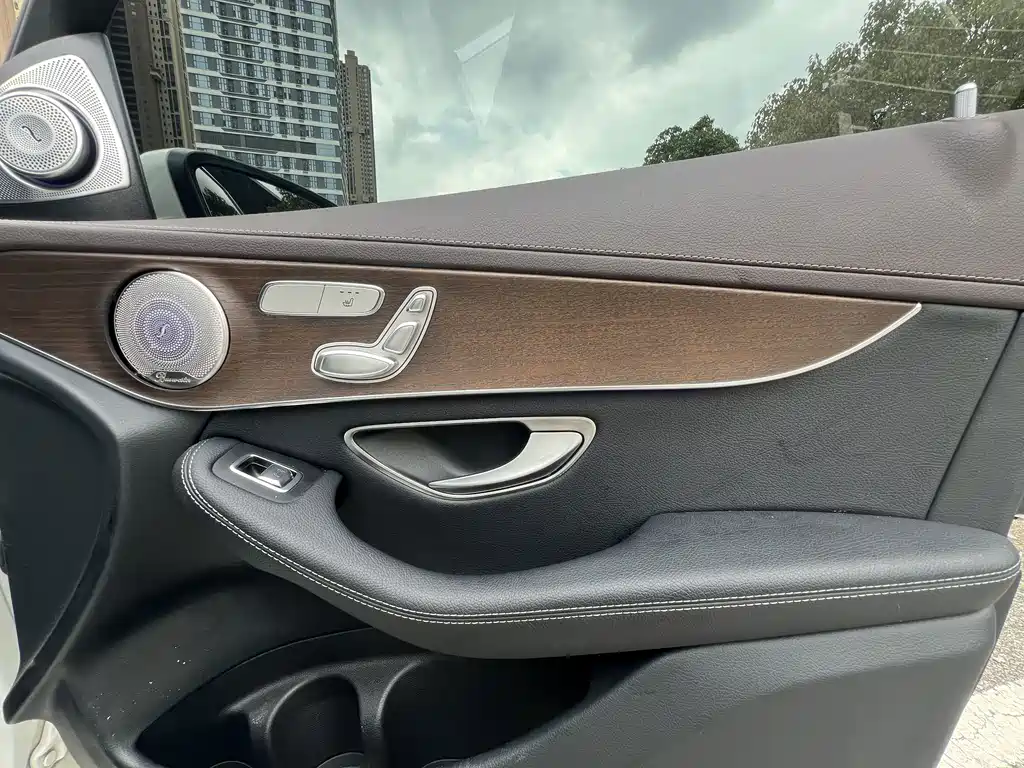Mercedes-Benz GLC — миниатюра 7