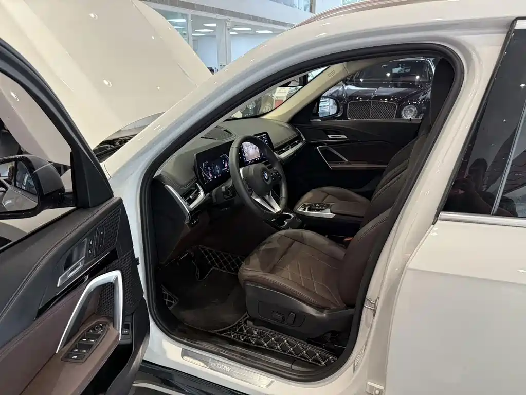 BMW X1 — миниатюра 7