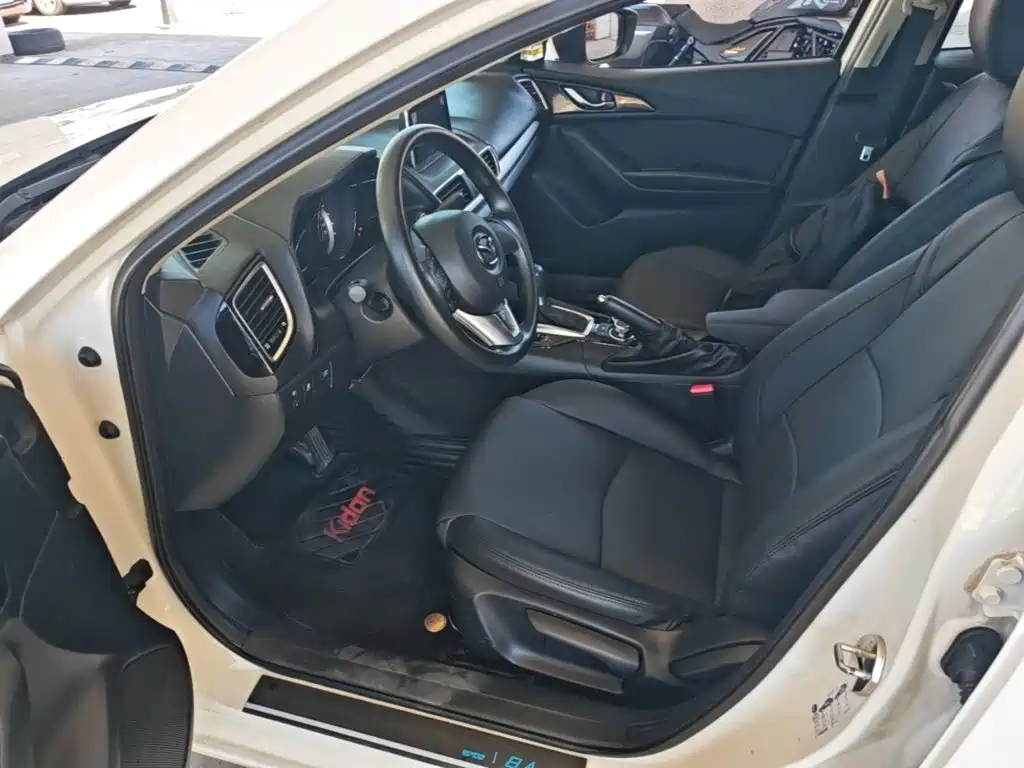 Mazda 3 Axela — миниатюра 15