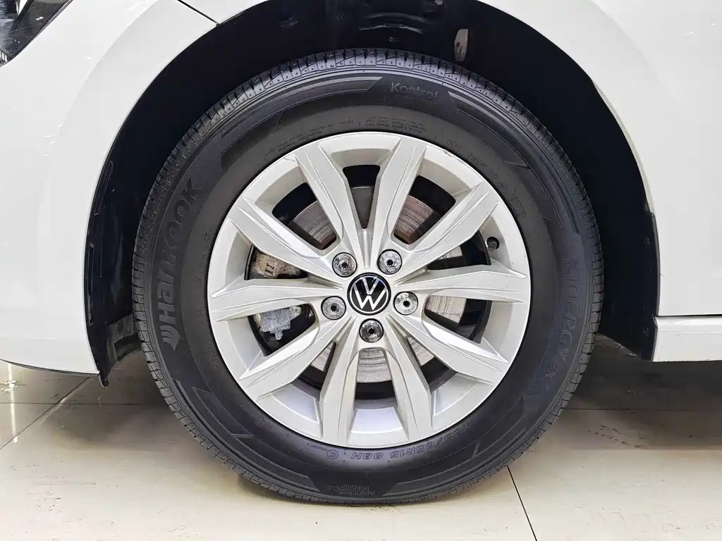 Volkswagen Polo — миниатюра 4
