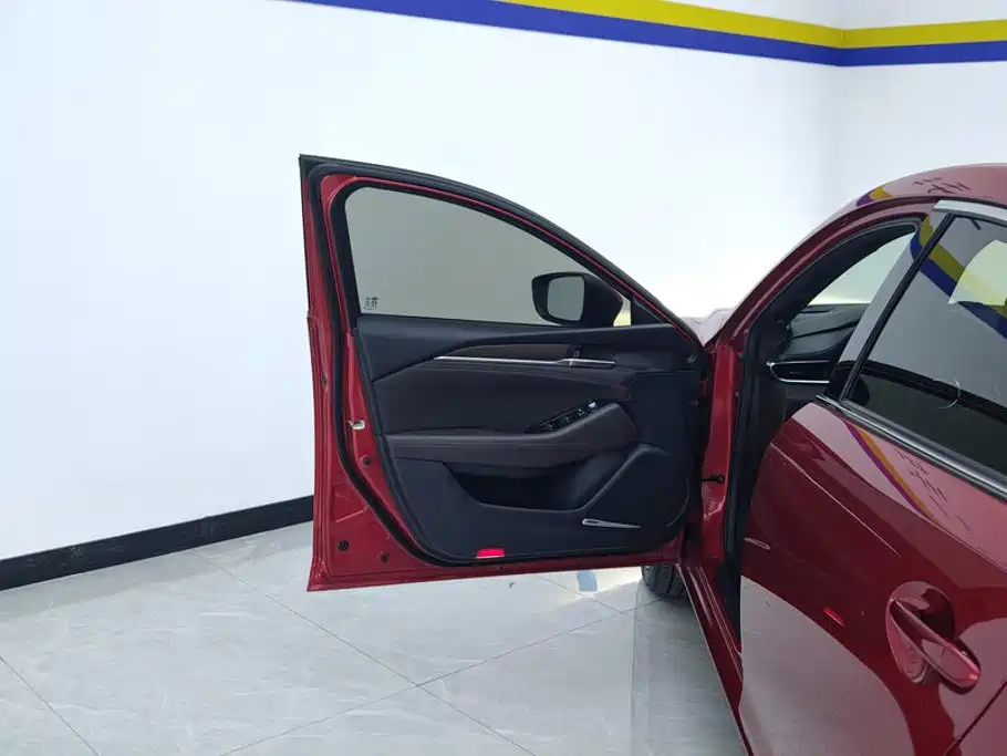 Mazda Atenza — миниатюра 7