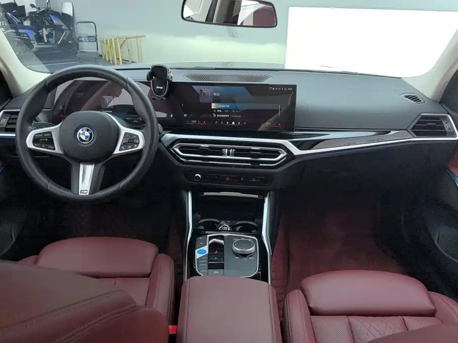 BMW i3 — миниатюра 12