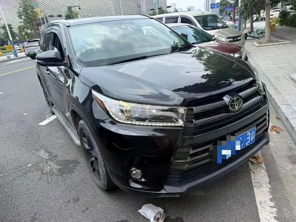 Toyota Highlander 2018 2.0T 4WD Knight Edition 7 seats China VI
