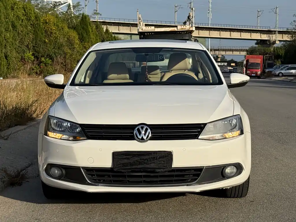 Volkswagen Sagitar — миниатюра 7